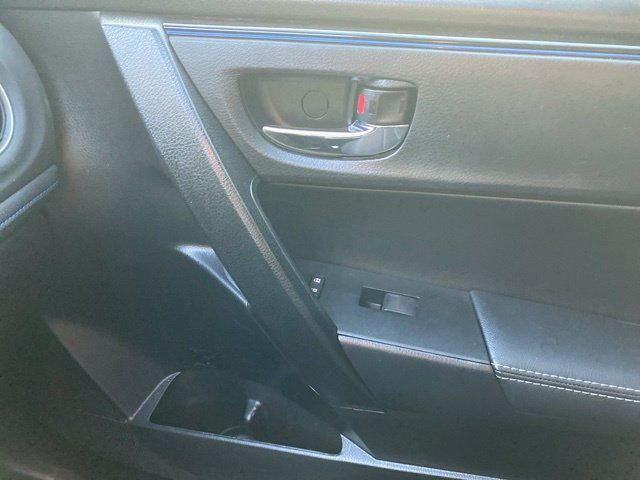 Used 2019 Toyota Corolla SE FWD image 26
