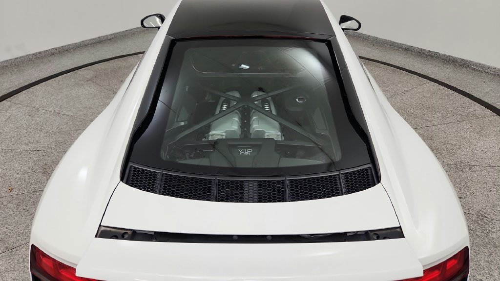 Used 2017 Audi R8 V10 w/ Carbon Exterior Package AWD/4WD image 61