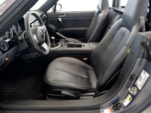 Used 2008 MAZDA MX-5 Miata Grand Touring w/ Premium Pkg RWD image 15