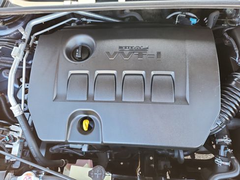 Used 2019 Toyota Corolla SE w/ Body Protection Package FWD image 17