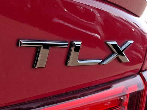 Used 2018 Acura TLX V6 SH-AWD image 31