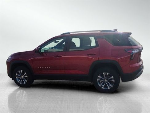 Used 2025 Chevrolet Equinox LT w/ Convenience Package II image 8