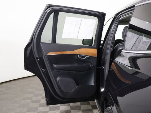 Used 2024 Volvo XC90 B6 Plus w/ Protection Package Premier AWD/4WD image 25