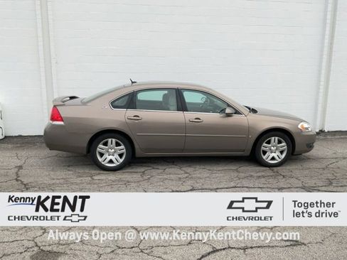 Used 2007 Chevrolet Impala LT image 2