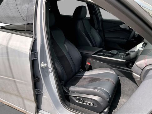 Used 2025 Acura TLX Type S AWD/4WD image 9