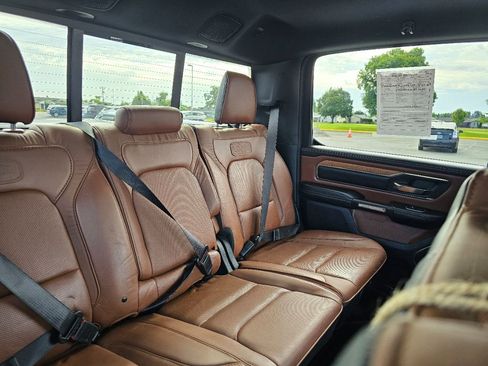 Used 2022 RAM 1500 Limited image 10
