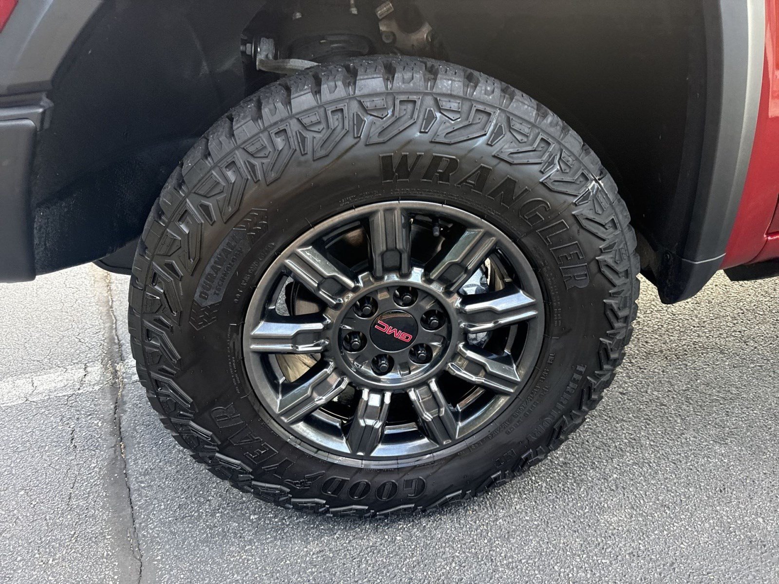 Used 2024 GMC Sierra 1500 AT4X AWD/4WD image 12