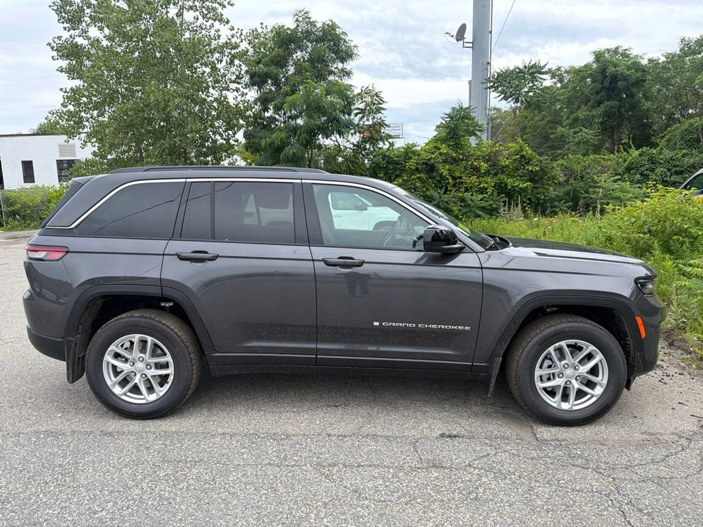 New 2026 Jeep Grand Cherokee Laredo X AWD/4WD image 6
