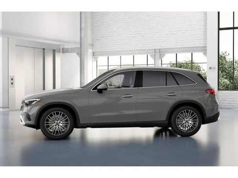 New 2026 Mercedes-Benz GLC 300 4MATIC image 35