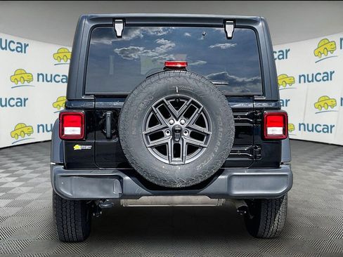 Used 2024 Jeep Wrangler Unlimited Sport AWD/4WD image 5