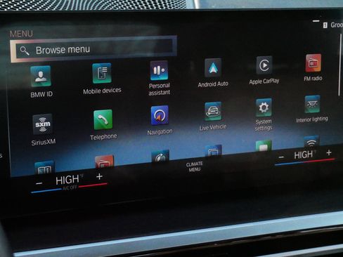 Used 2023 BMW 330i xDrive Sedan w/ Premium Package image 27