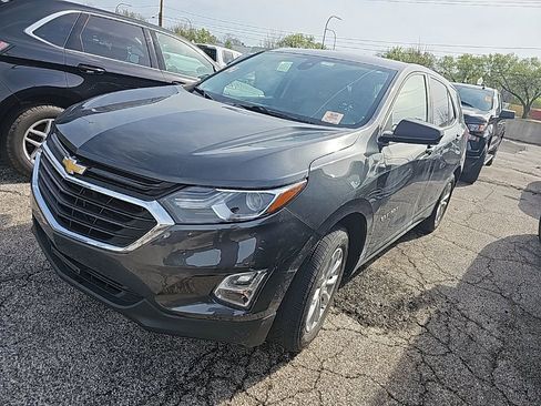 Used 2020 Chevrolet Equinox LS w/ LS Convenience Package image 3