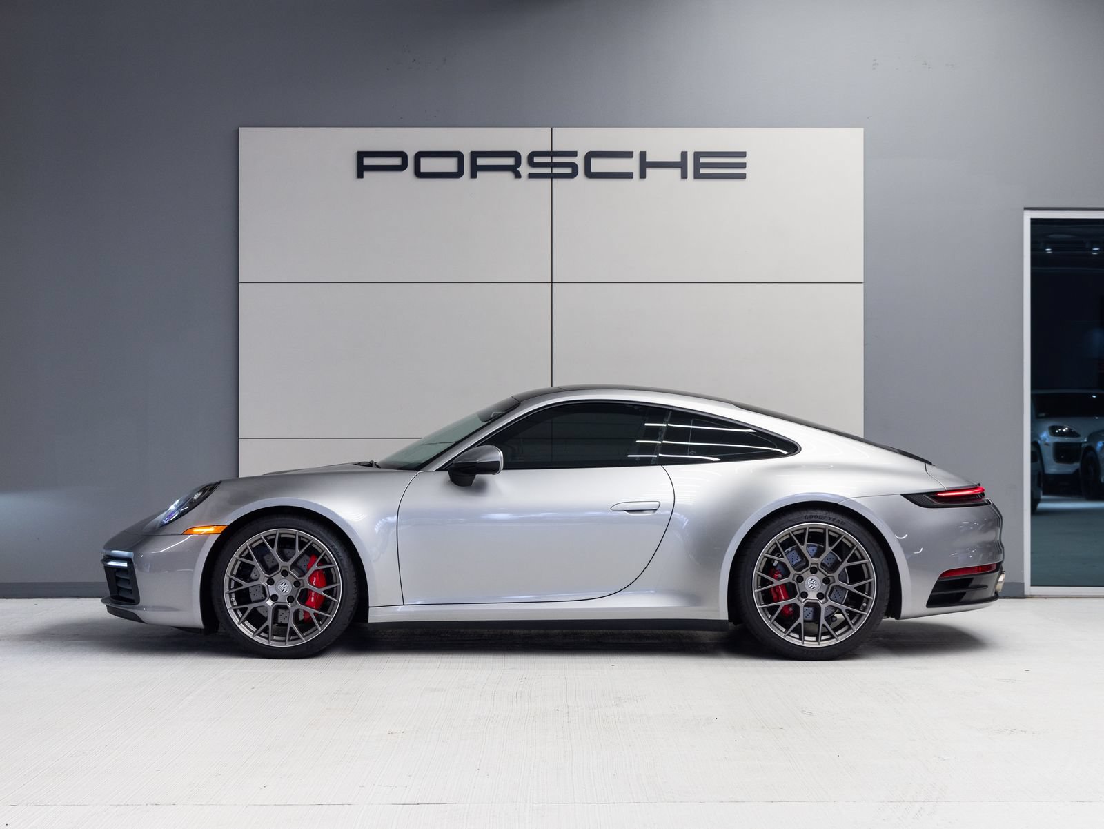 Certified 2020 Porsche 911 Carrera S RWD image 2