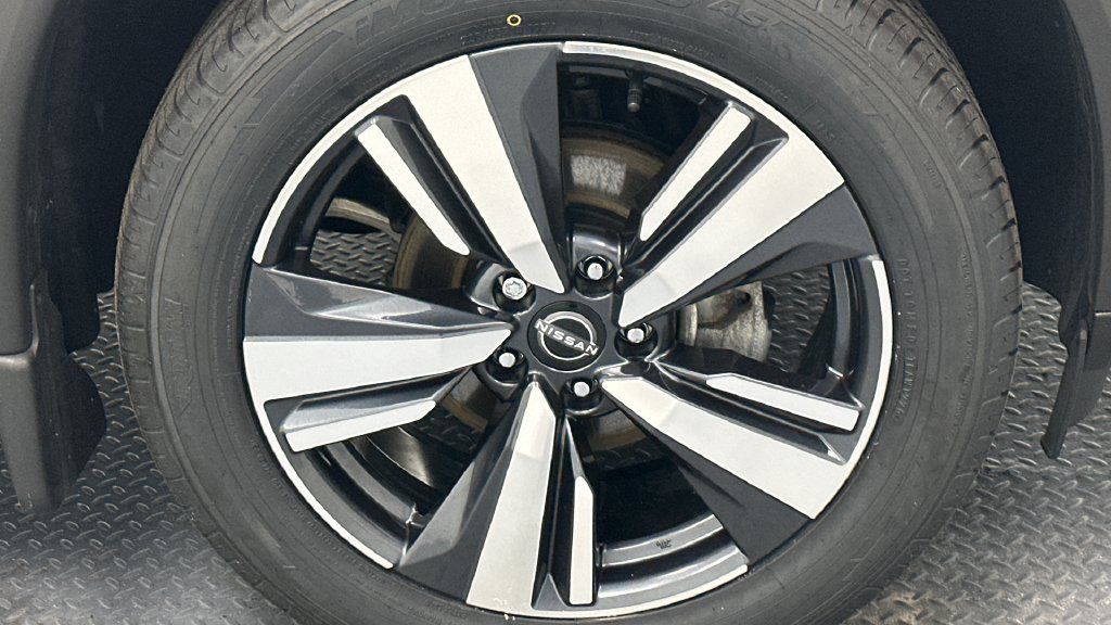 Used 2023 Nissan Rogue SL w/ SL Premium Package AWD/4WD image 21