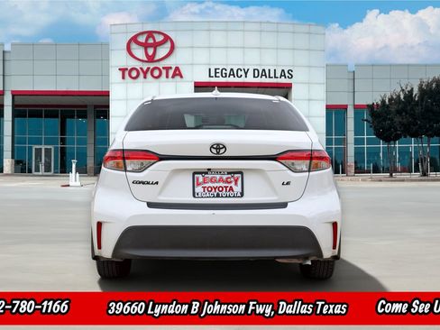 Used 2024 Toyota Corolla LE FWD image 8