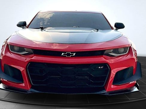Used 2021 Chevrolet Camaro ZL1 image 3