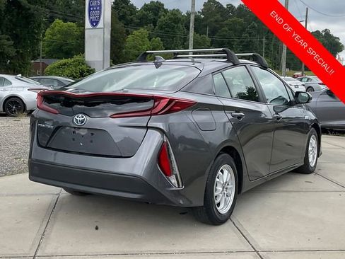Used 2022 Toyota Prius Prime LE image 7