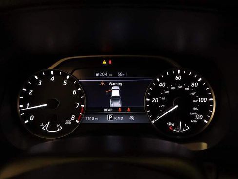 Used 2024 Nissan Frontier SV image 38