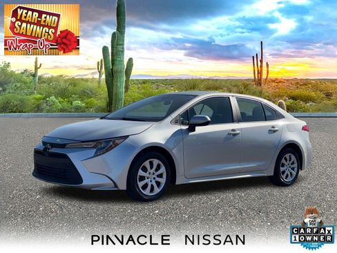 Used 2025 Toyota Corolla LE image 1