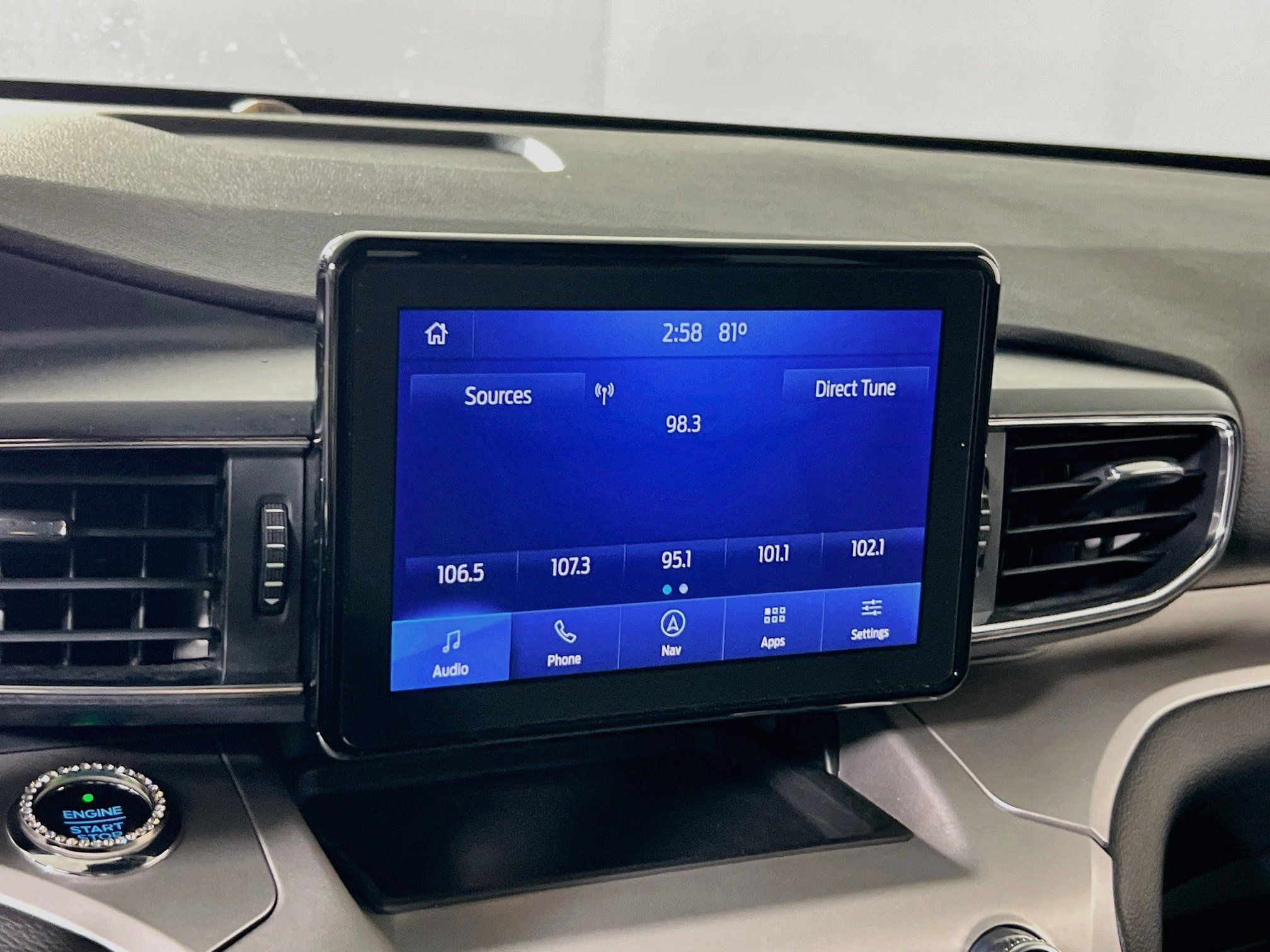 Used 2020 Ford Explorer XLT w/ Equipment Group 202A AWD/4WD image 15
