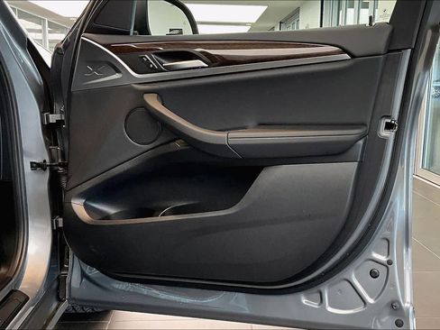 Used 2024 BMW X3 xDrive30i w/ Parking Assistance Package image 22