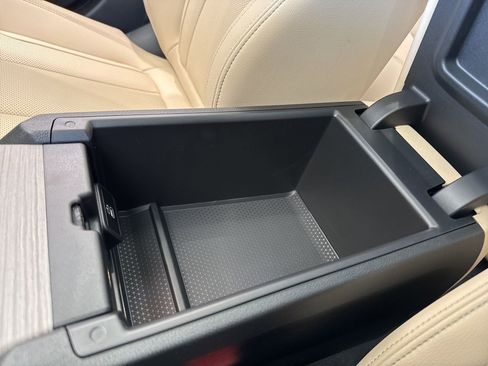 New 2026 BMW 330i xDrive Sedan w/ Convenience Package image 33