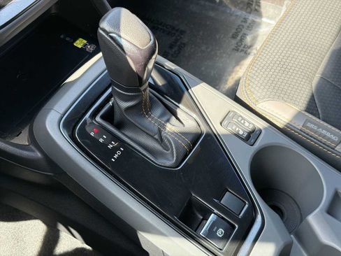 Certified 2024 Subaru Crosstrek 2.5i Wilderness w/ Crosstrek Mirror Package AWD/4WD image 25
