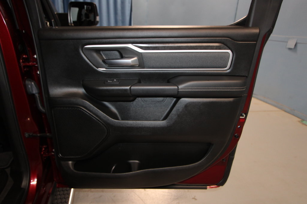 Used 2021 RAM 1500 Big Horn AWD/4WD image 27
