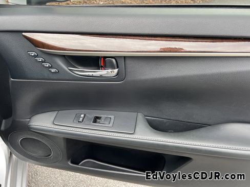 Used 2014 Lexus ES 350 image 18