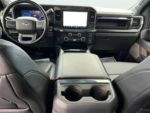 Used 2023 Ford F350 Lariat w/ Chrome Package image 19