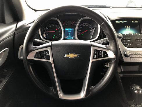 Used 2017 Chevrolet Equinox LT w/ Convenience Package image 18