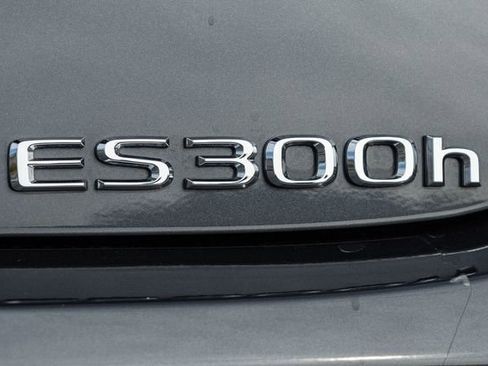 Used 2024 Lexus ES 300h w/ Luxury Package image 5