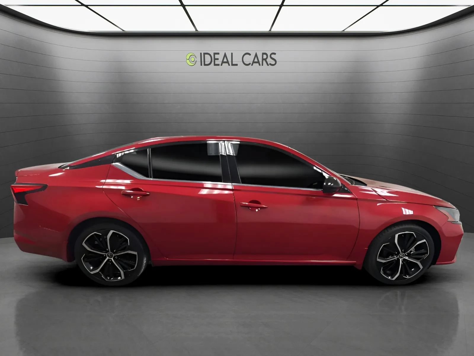 Used 2023 Nissan Altima 2.5 SR FWD image 4