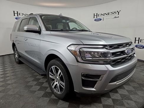 Certified 2024 Ford Expedition Limited image 4