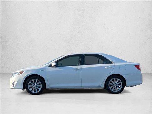 Used 2013 Toyota Camry XLE image 8