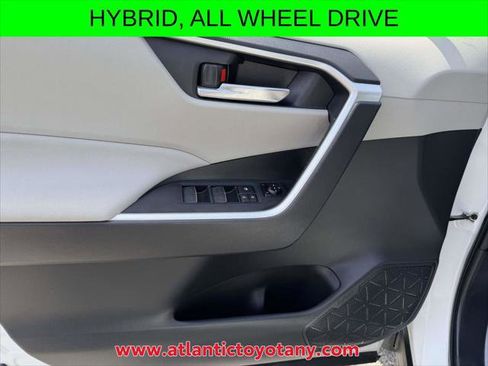 Certified 2023 Toyota RAV4 XLE w/ Convenience Package AWD/4WD image 19