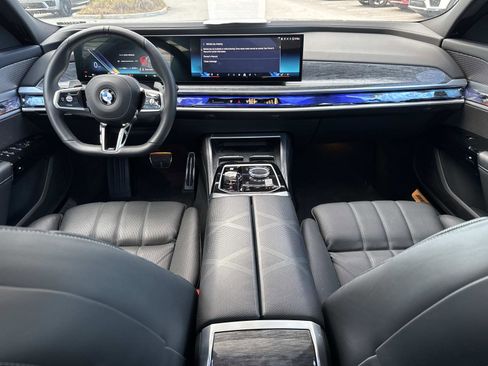 Used 2025 BMW 740i xDrive image 14