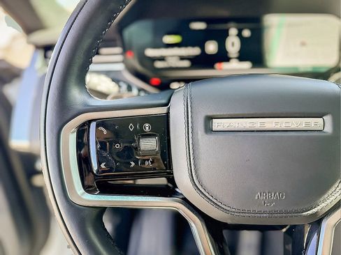 Used 2024 Land Rover Range Rover Sport SE image 23