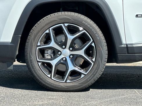 Used 2024 Jeep Compass Limited AWD/4WD image 26