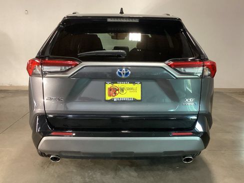 Used 2021 Toyota RAV4 XSE AWD/4WD image 23