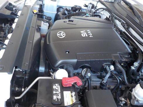 Used 2014 Toyota Tacoma PreRunner image 44