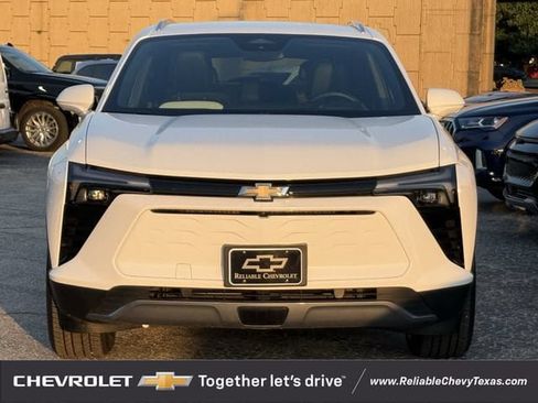 Used 2024 Chevrolet Blazer EV LT AWD/4WD image 3