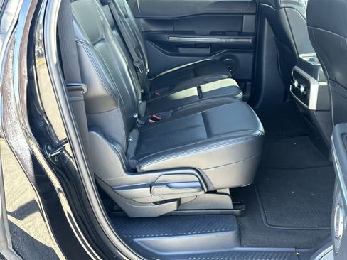 Used 2024 Ford Expedition Max XLT image 15