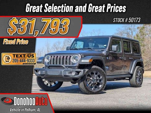 Used 2025 Jeep Wrangler Unlimited Sahara AWD/4WD image 1