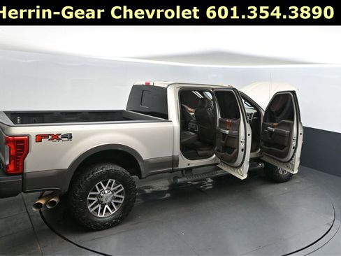 Used 2017 Ford F250 King Ranch w/ FX4 Off-Road Package image 49