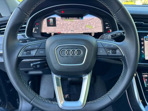 Used 2022 Audi Q8 Premium Plus w/ Premium Plus Package image 29