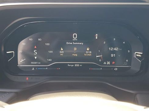 Used 2024 GMC Yukon XL Denali AWD/4WD image 20