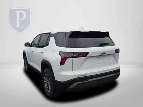 New 2026 Chevrolet Equinox LT FWD image 8