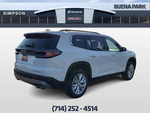 Used 2026 GMC Acadia Elevation w/ Elevation Premium Package FWD image 8