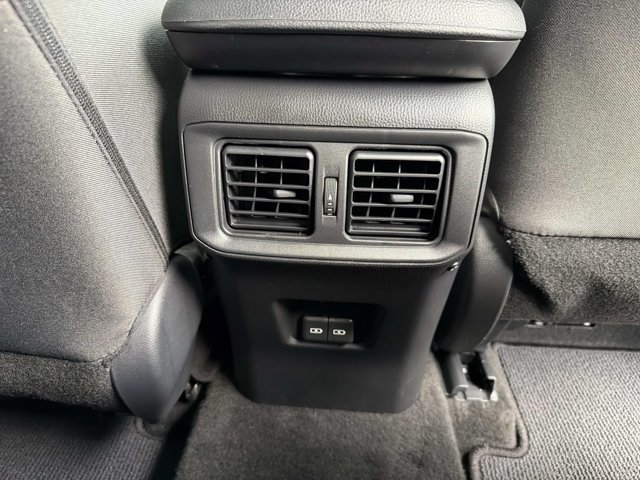 Used 2024 Toyota RAV4 XLE FWD image 21